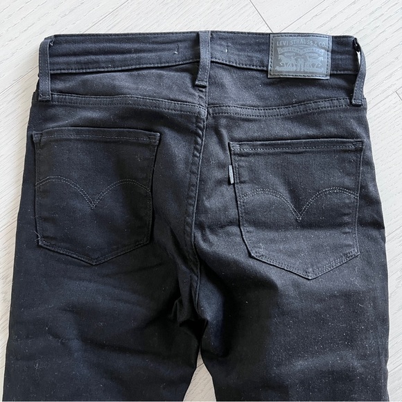 LEVI’S 720 HIGH RISE SUPER SKINNY WOMEN'S JEANS SIZE 26 - Picture 7 of 7